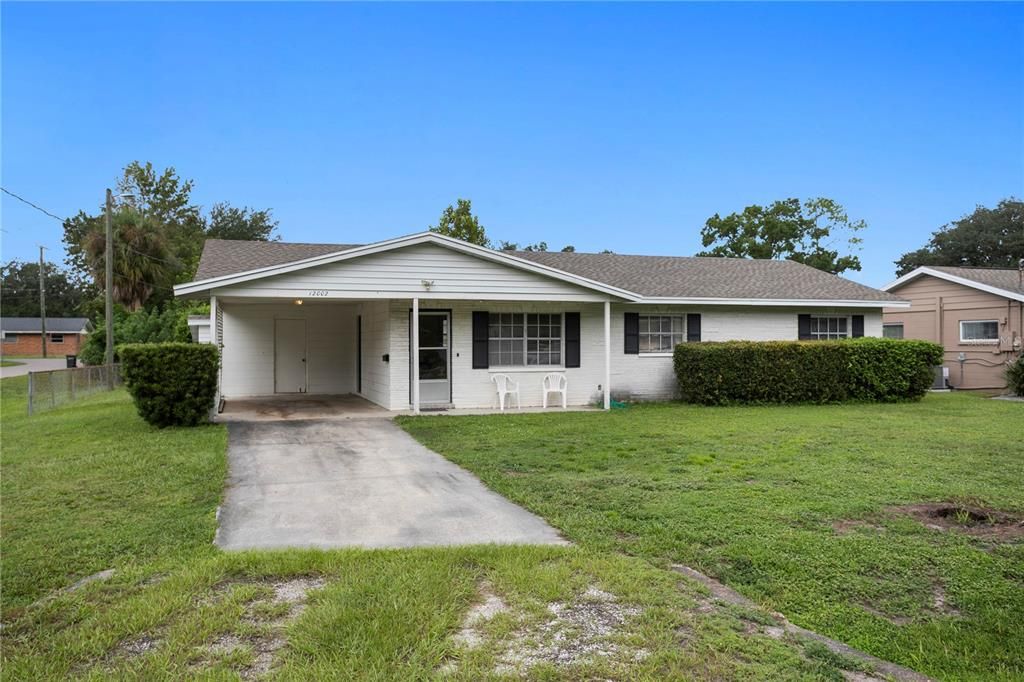 For Sale: $350,000 (3 beds, 1 baths, 1392 Square Feet)