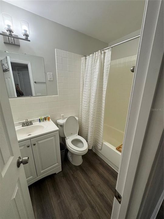 For Sale: $460,000 (3 beds, 2 baths, 1246 Square Feet)