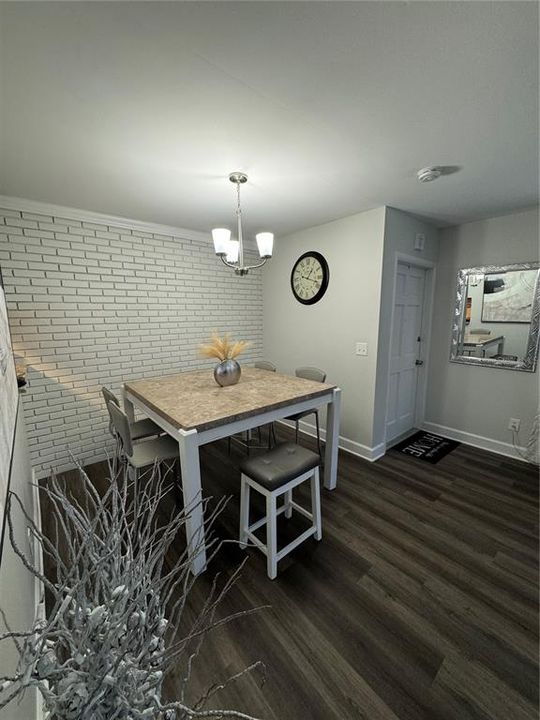 For Sale: $460,000 (3 beds, 2 baths, 1246 Square Feet)