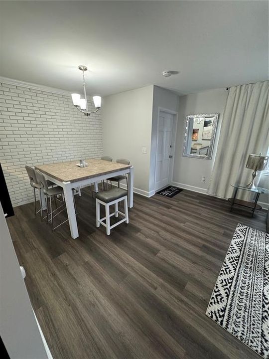For Sale: $460,000 (3 beds, 2 baths, 1246 Square Feet)