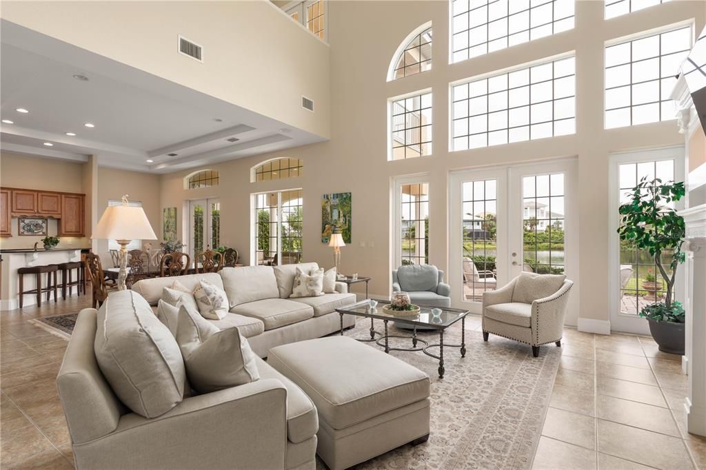 For Sale: $1,100,000 (4 beds, 3 baths, 2577 Square Feet)