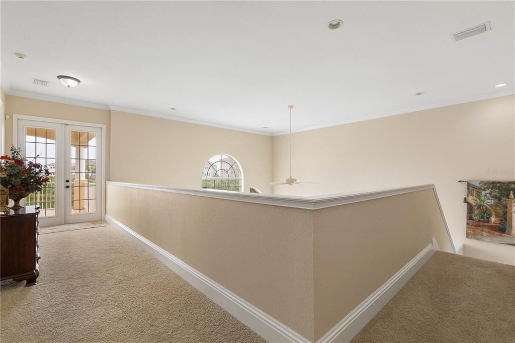 For Sale: $1,100,000 (4 beds, 3 baths, 2577 Square Feet)