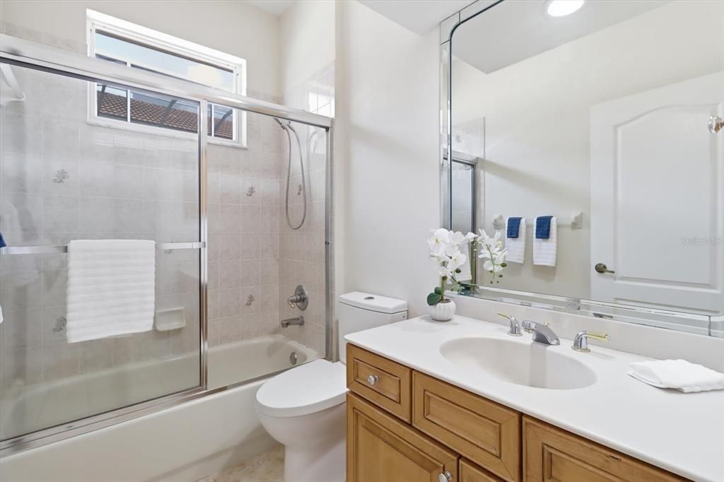 Active With Contract: $369,900 (3 beds, 2 baths, 2198 Square Feet)