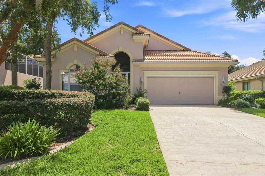 Active With Contract: $369,900 (3 beds, 2 baths, 2198 Square Feet)