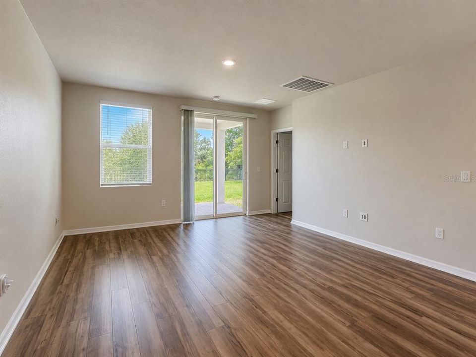 В аренду: $2,600 (4 спален, 2 ванн, 2160 Квадратных фут)