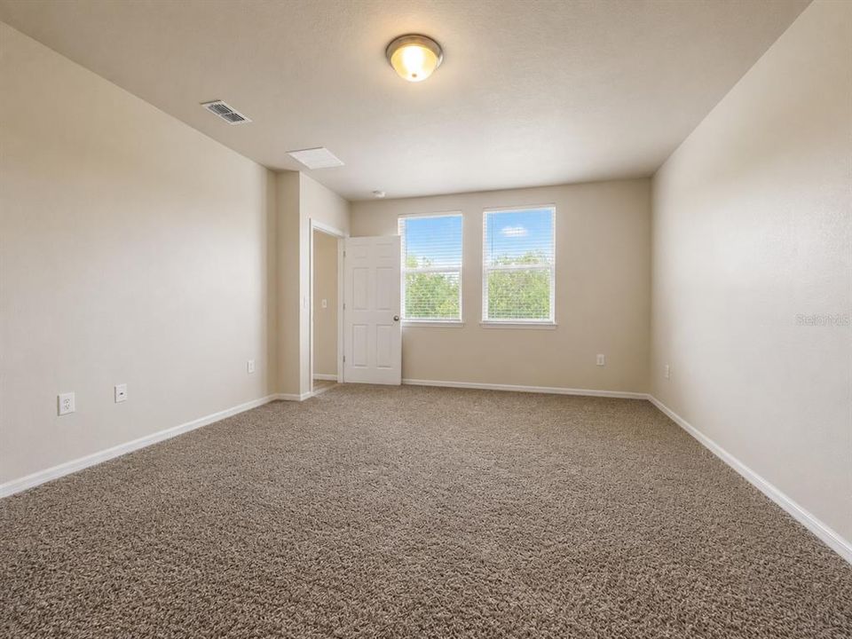 В аренду: $2,600 (4 спален, 2 ванн, 2160 Квадратных фут)