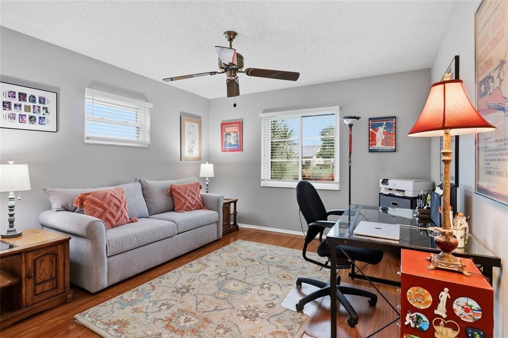 For Sale: $289,000 (2 beds, 2 baths, 1236 Square Feet)