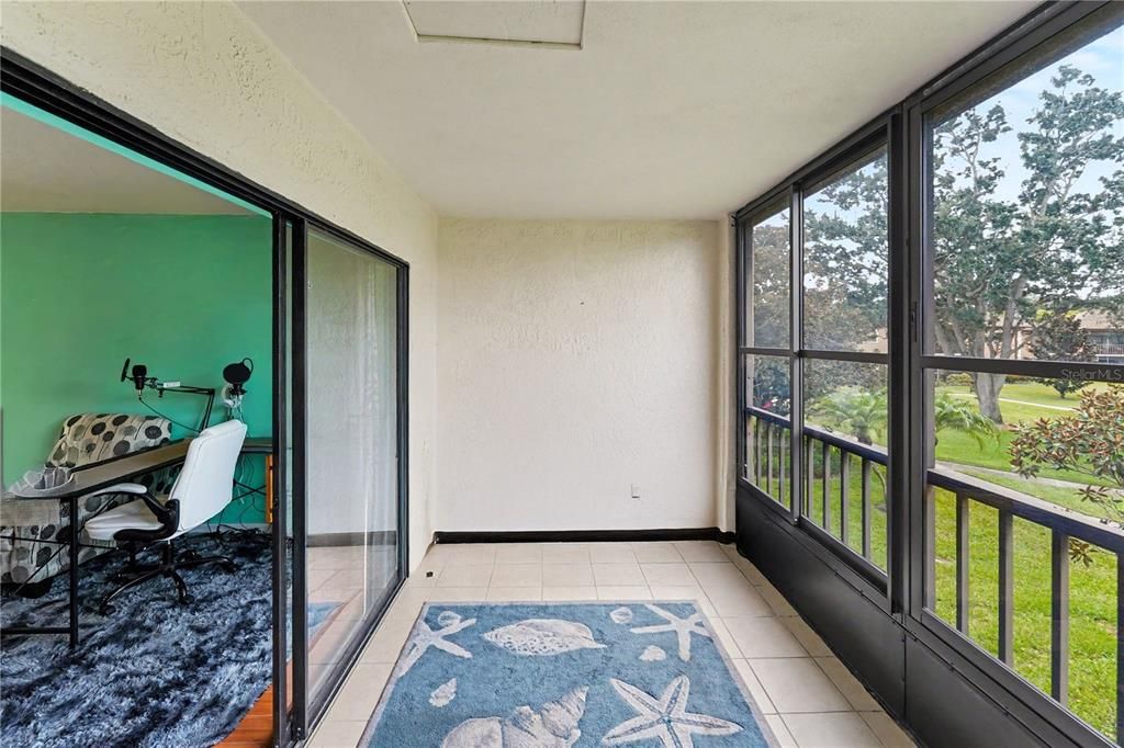 For Sale: $176,660 (2 beds, 2 baths, 912 Square Feet)