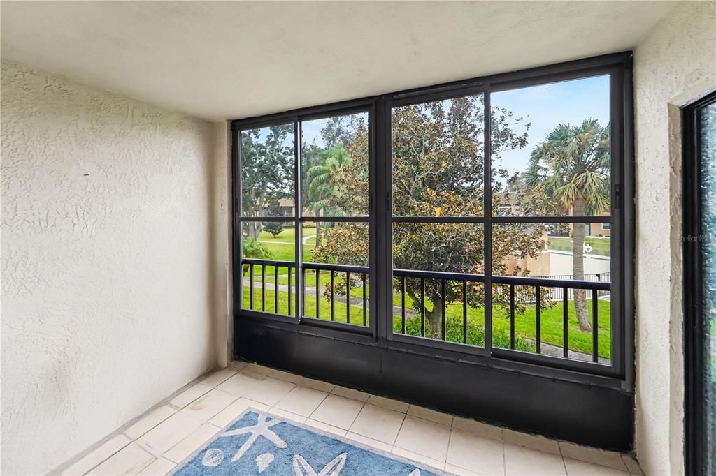 For Sale: $176,660 (2 beds, 2 baths, 912 Square Feet)