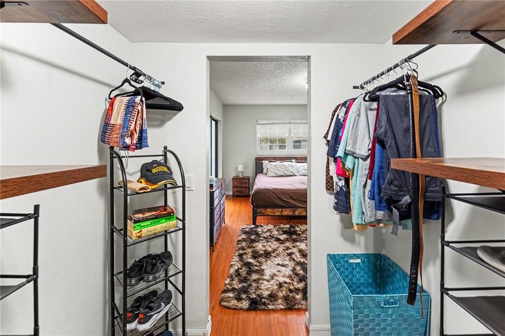 For Sale: $176,660 (2 beds, 2 baths, 912 Square Feet)