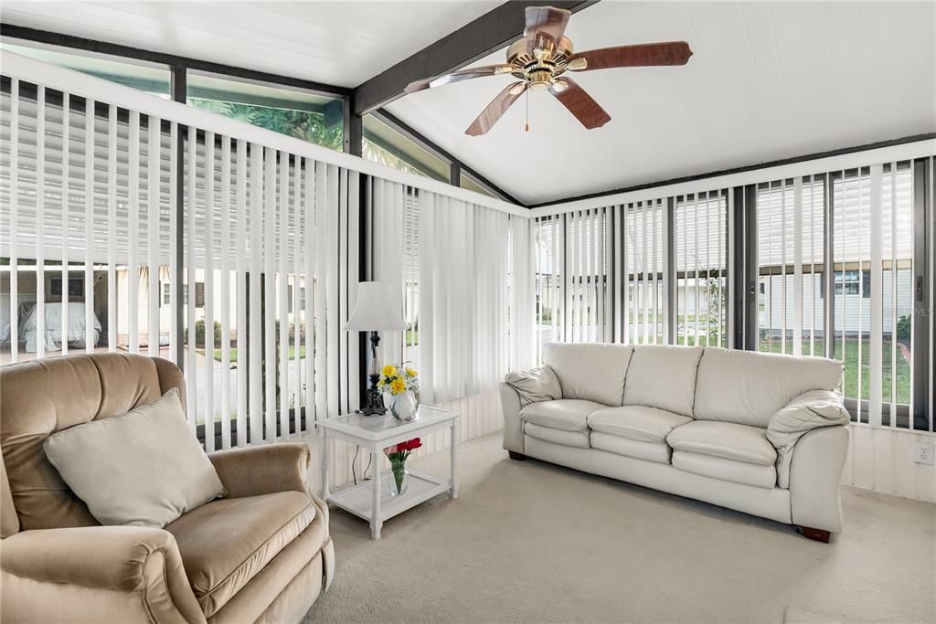 En Venta: $168,900 (2 camas, 2 baños, 1296 Pies cuadrados)