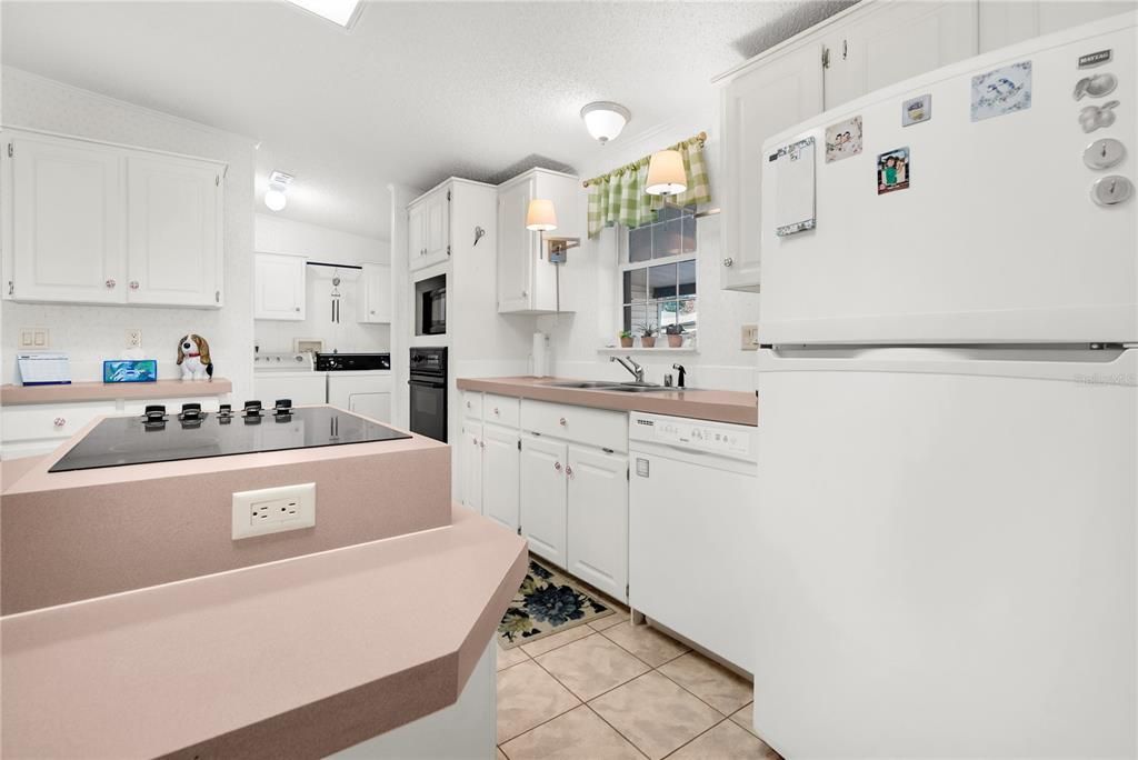 En Venta: $168,900 (2 camas, 2 baños, 1296 Pies cuadrados)