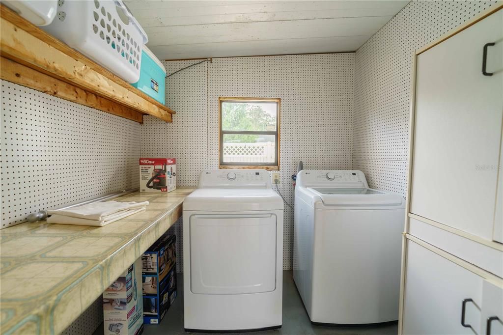 На продажу: $149,900 (2 спален, 2 ванн, 1008 Квадратных фут)