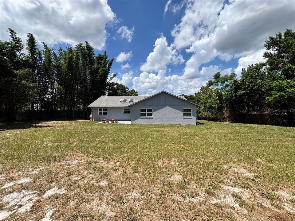 For Rent: $1,975 (3 beds, 2 baths, 1460 Square Feet)