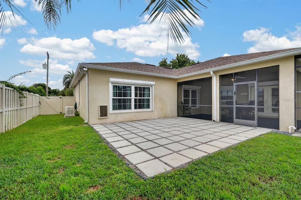 For Sale: $515,000 (3 beds, 2 baths, 2356 Square Feet)