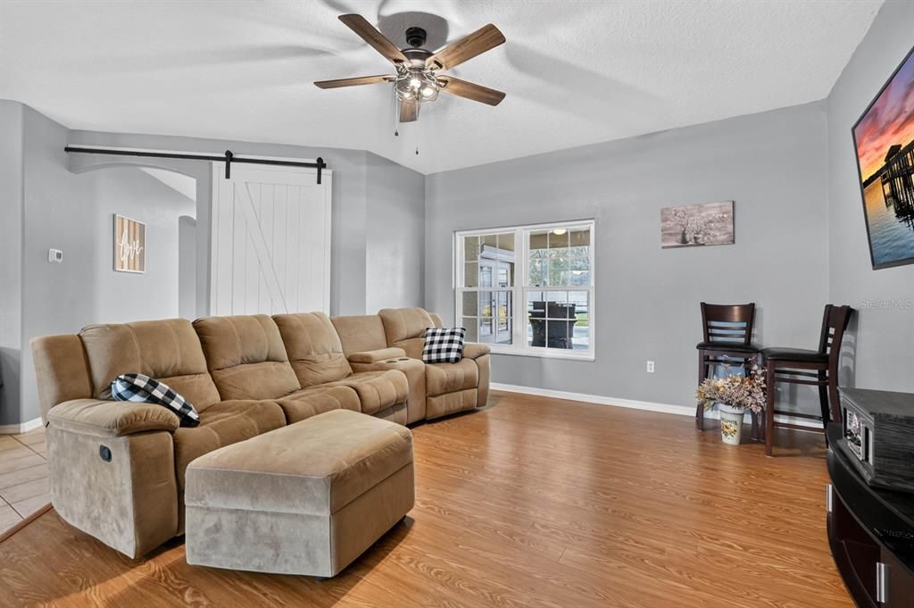 For Sale: $515,000 (3 beds, 2 baths, 2356 Square Feet)
