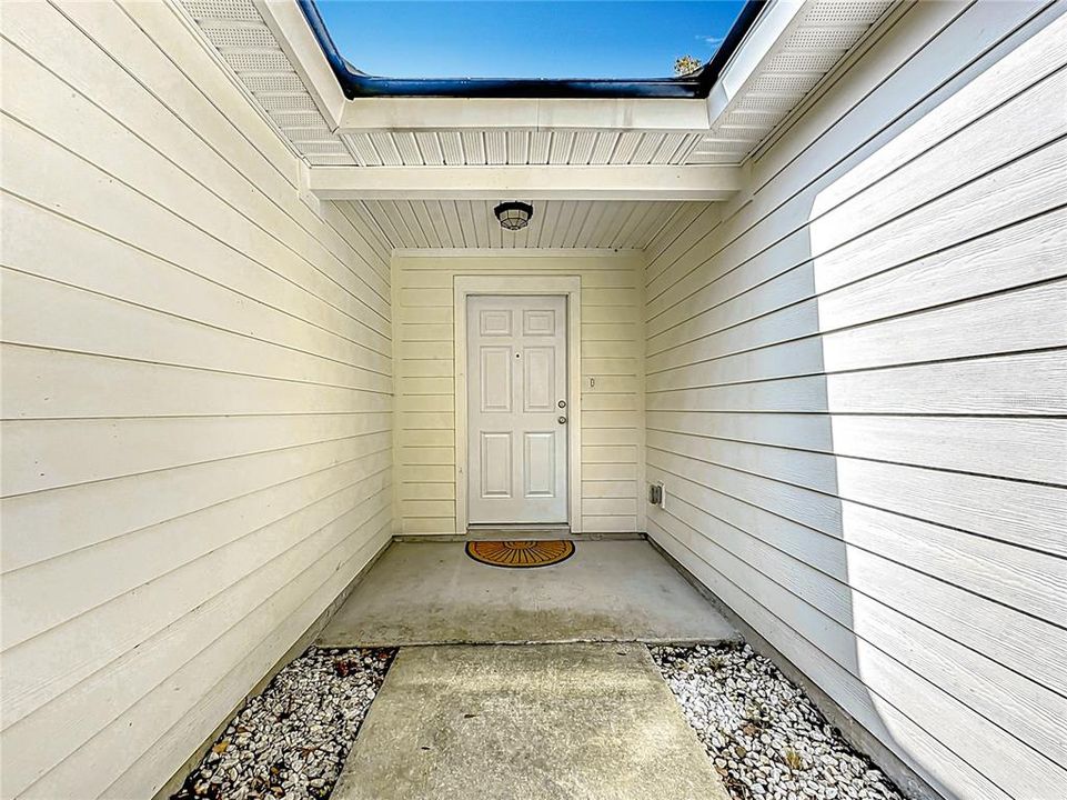 For Sale: $229,900 (3 beds, 2 baths, 1196 Square Feet)