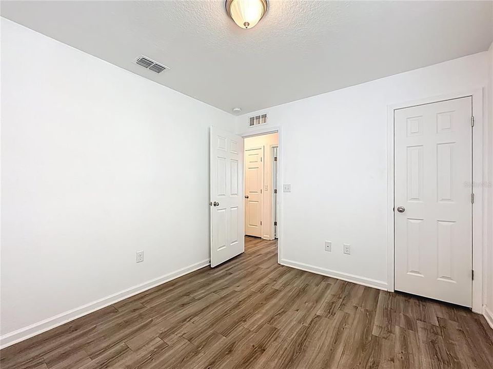 For Sale: $229,900 (3 beds, 2 baths, 1196 Square Feet)