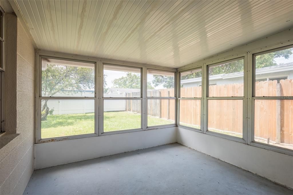 В аренду: $1,800 (3 спален, 2 ванн, 1080 Квадратных фут)