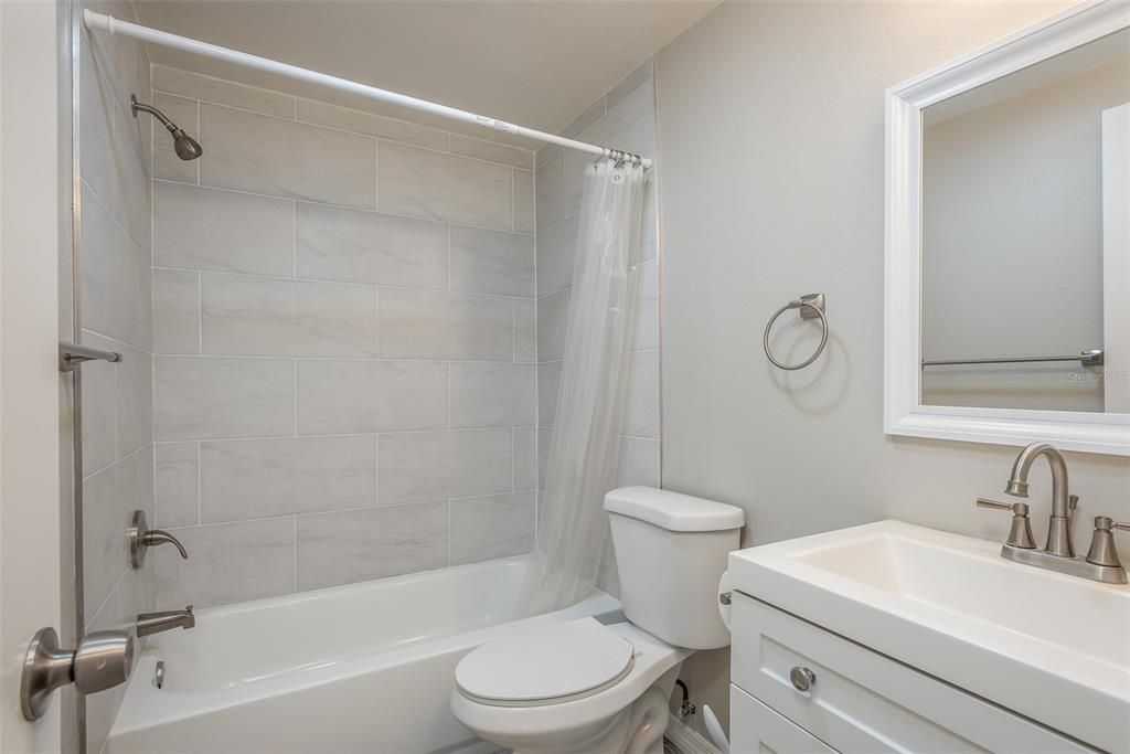 В аренду: $1,800 (3 спален, 2 ванн, 1080 Квадратных фут)