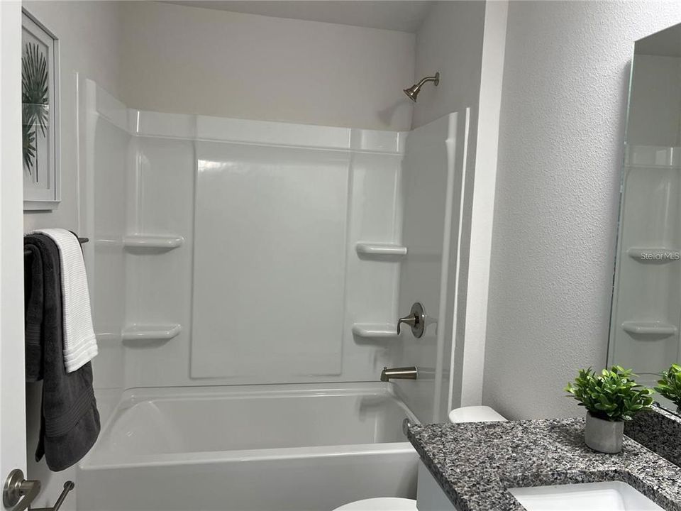En Venta: $350,316 (4 camas, 2 baños, 1635 Pies cuadrados)