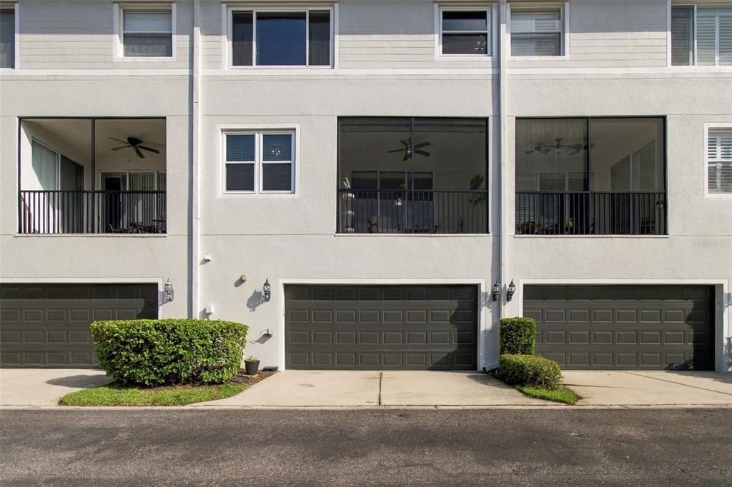 For Sale: $609,900 (3 beds, 2 baths, 2627 Square Feet)