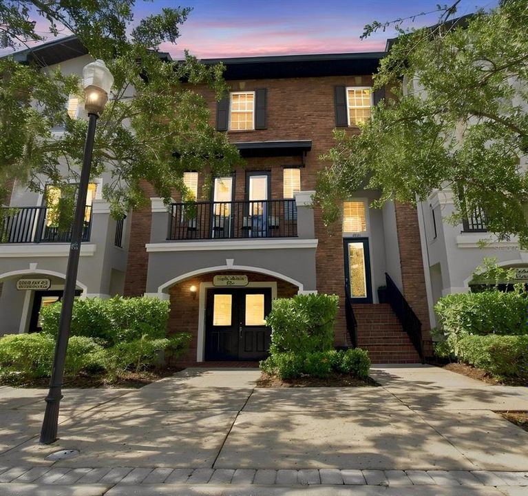 For Sale: $609,900 (3 beds, 2 baths, 2627 Square Feet)