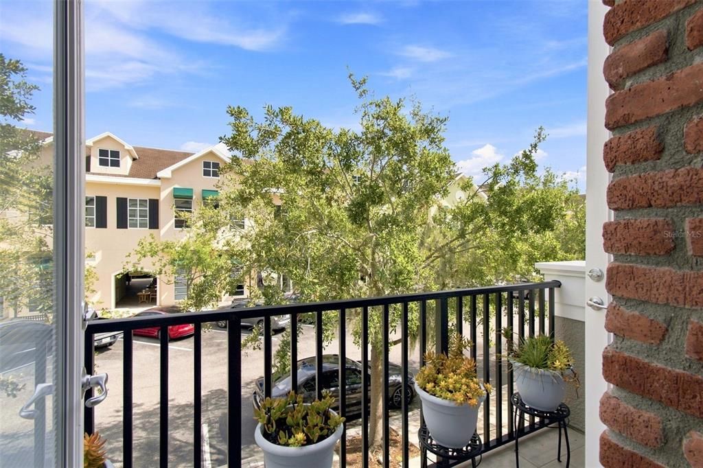 For Sale: $609,900 (3 beds, 2 baths, 2627 Square Feet)