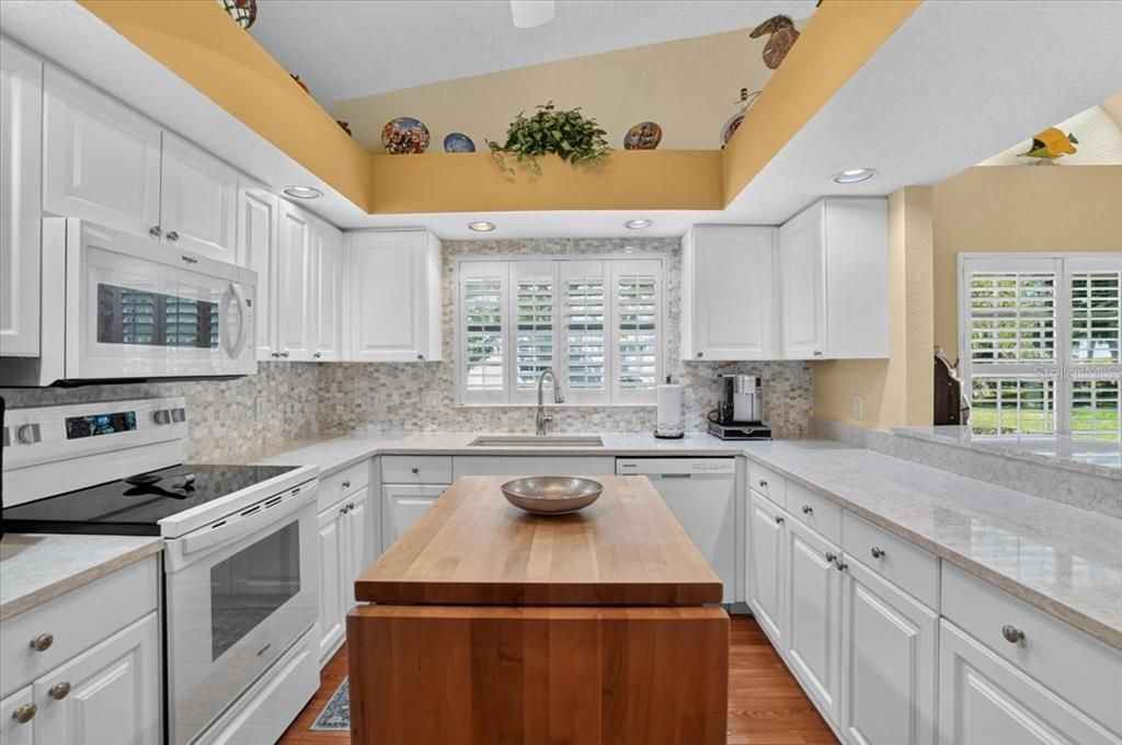 En Venta: $385,900 (3 camas, 2 baños, 1768 Pies cuadrados)