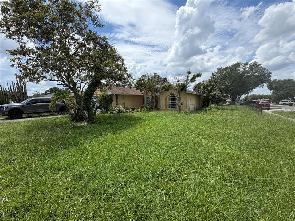 En Venta: $199,000 (3 camas, 2 baños, 1296 Pies cuadrados)