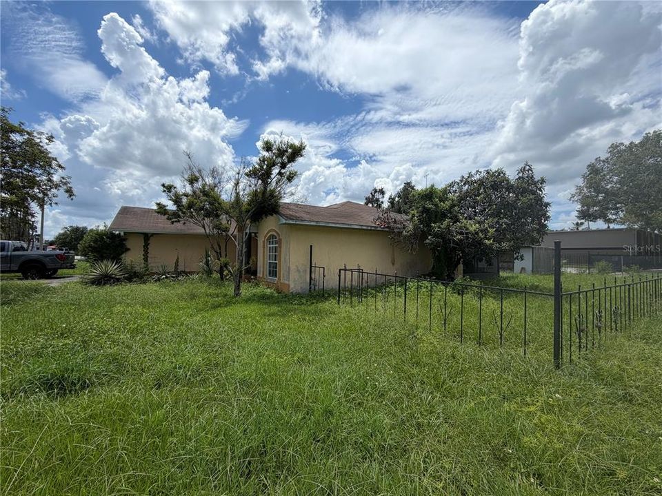 En Venta: $199,000 (3 camas, 2 baños, 1296 Pies cuadrados)