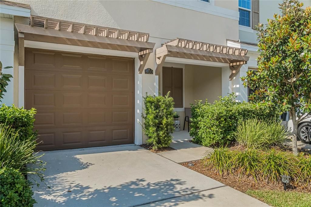 For Rent: $2,350 (3 beds, 2 baths, 1567 Square Feet)