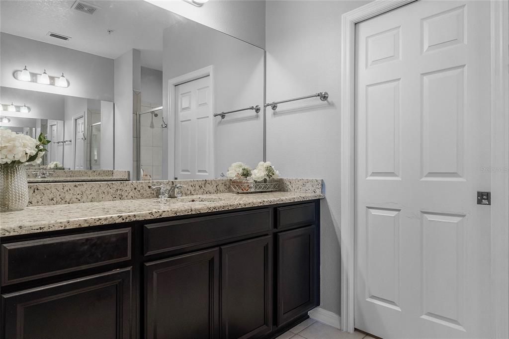 For Rent: $2,350 (3 beds, 2 baths, 1567 Square Feet)