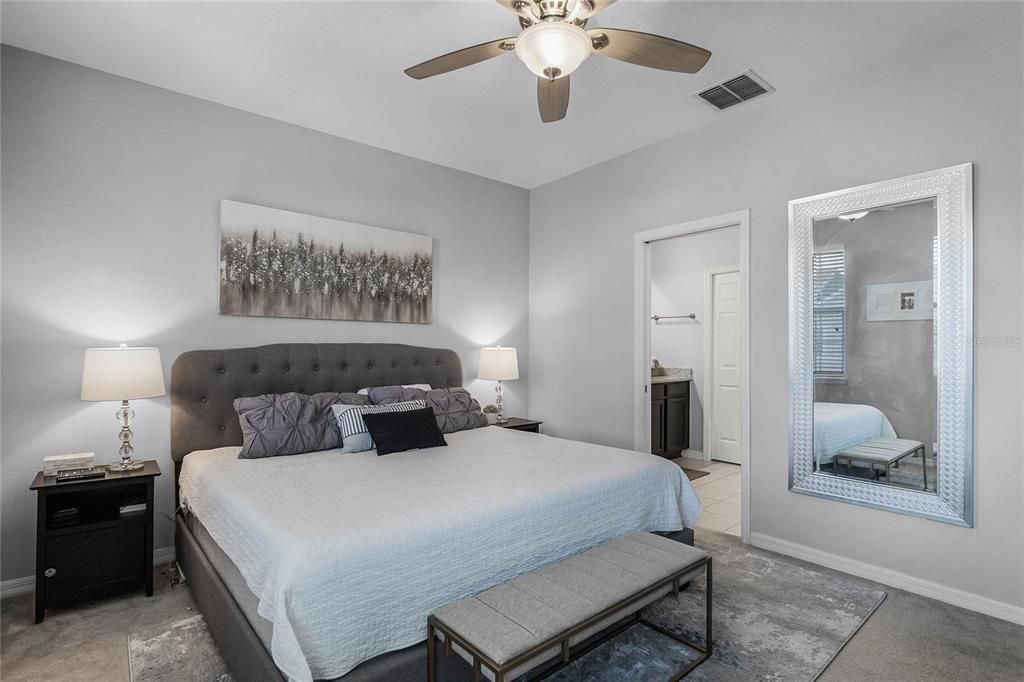 For Rent: $2,350 (3 beds, 2 baths, 1567 Square Feet)