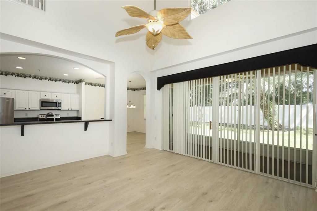 На продажу: $360,000 (3 спален, 2 ванн, 1743 Квадратных фут)