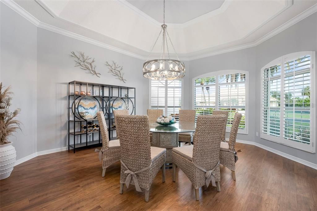 For Sale: $1,350,000 (3 beds, 3 baths, 3747 Square Feet)