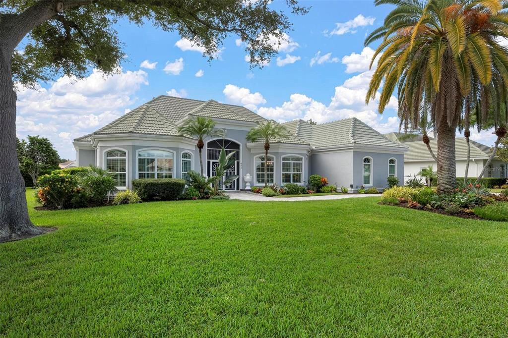 For Sale: $1,350,000 (3 beds, 3 baths, 3747 Square Feet)