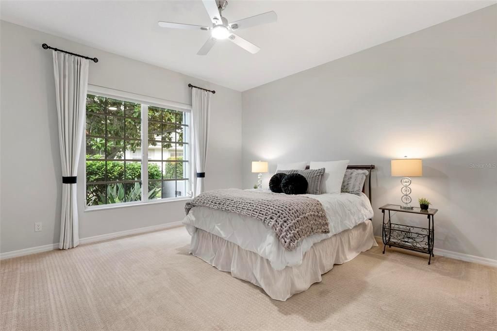 For Sale: $1,350,000 (3 beds, 3 baths, 3747 Square Feet)