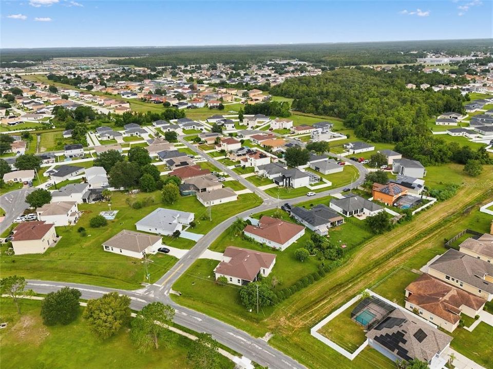 На продажу: $299,900 (4 спален, 2 ванн, 1731 Квадратных фут)