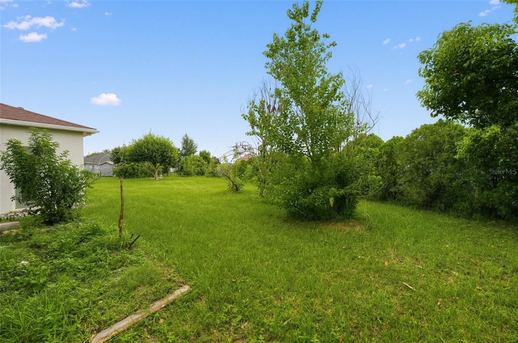 На продажу: $299,900 (4 спален, 2 ванн, 1731 Квадратных фут)