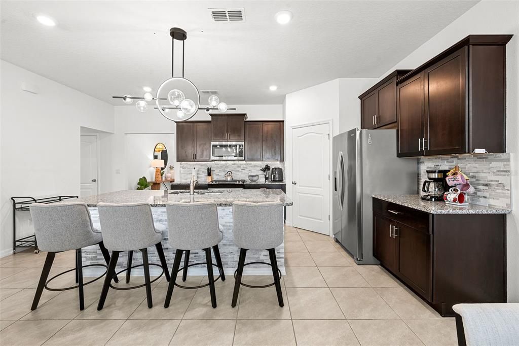En Venta: $599,000 (6 camas, 5 baños, 3264 Pies cuadrados)