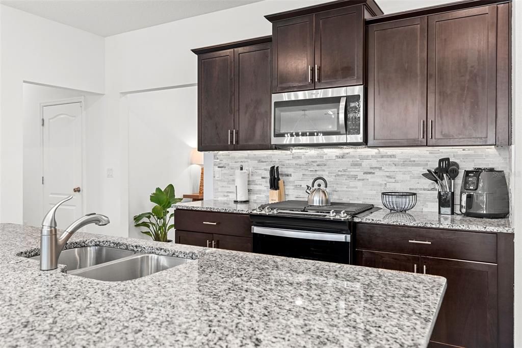 En Venta: $599,000 (6 camas, 5 baños, 3264 Pies cuadrados)