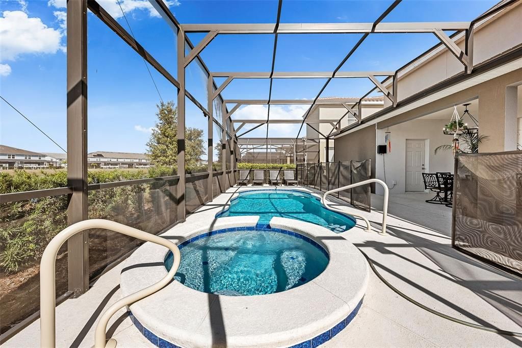 En Venta: $599,000 (6 camas, 5 baños, 3264 Pies cuadrados)