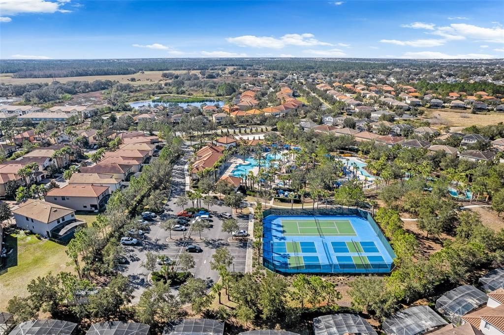 En Venta: $599,000 (6 camas, 5 baños, 3264 Pies cuadrados)