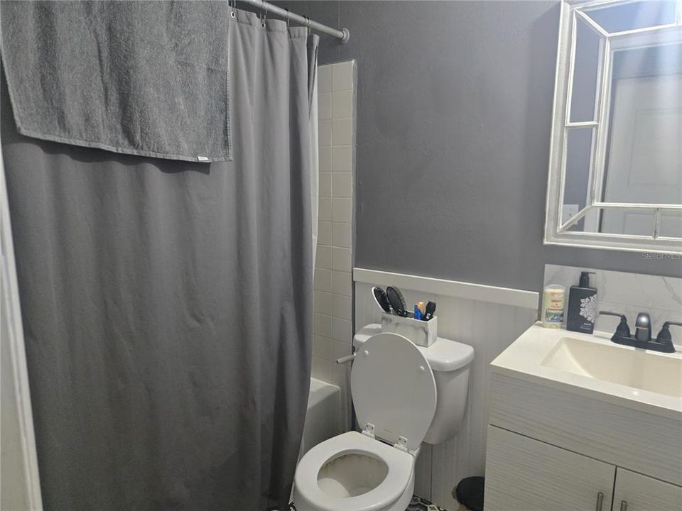 На продажу: $329,900 (4 спален, 0 ванн, 1740 Квадратных фут)