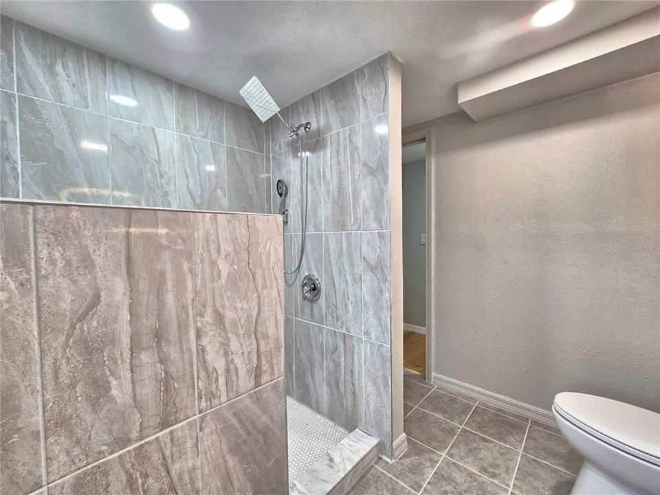 For Sale: $349,000 (4 beds, 2 baths, 1752 Square Feet)