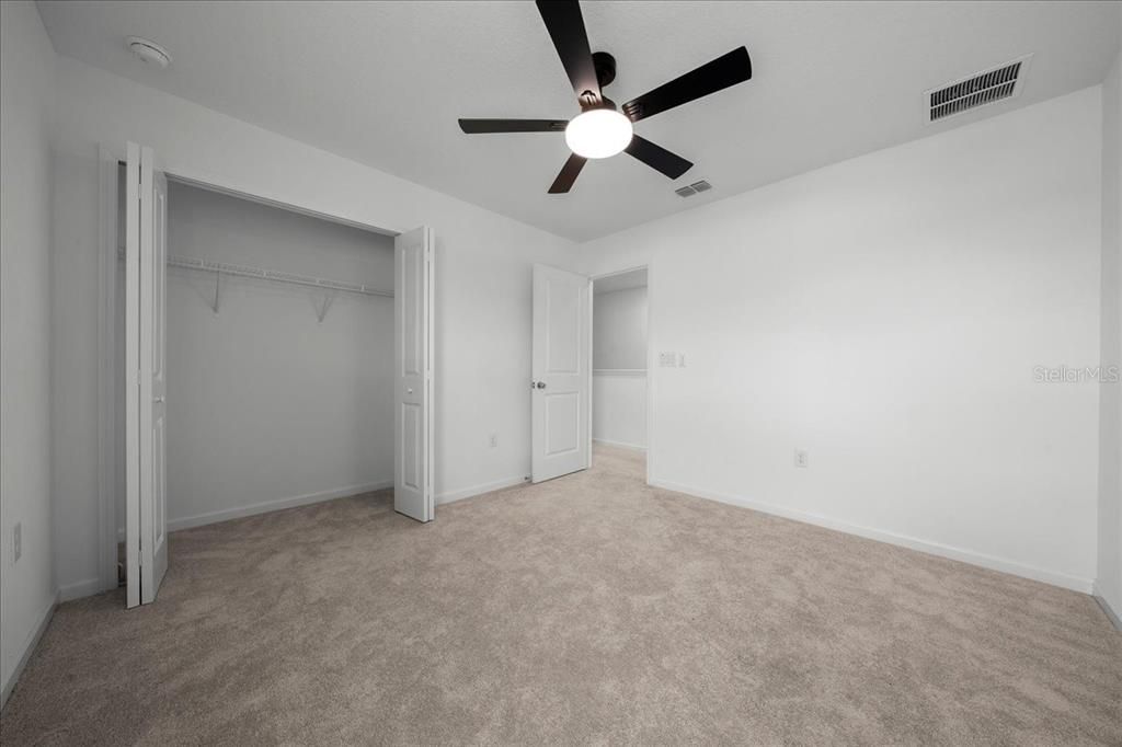 For Rent: $1,900 (3 beds, 2 baths, 1828 Square Feet)