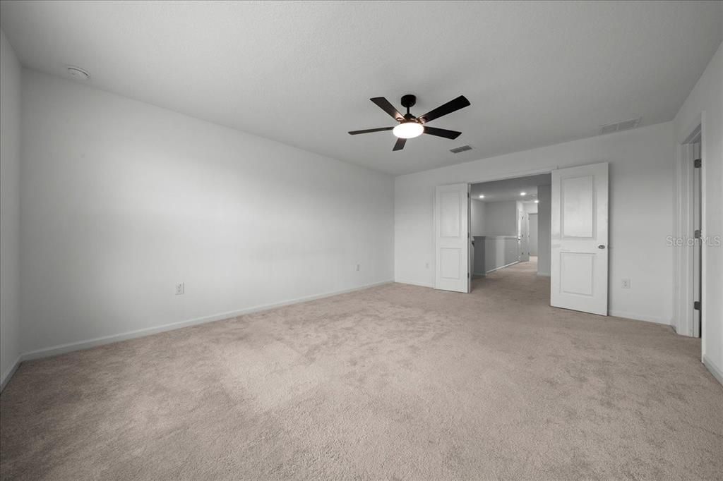 For Rent: $1,900 (3 beds, 2 baths, 1828 Square Feet)