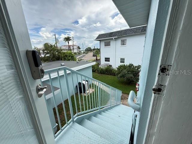 For Rent: $2,200 (2 beds, 1 baths, 793 Square Feet)