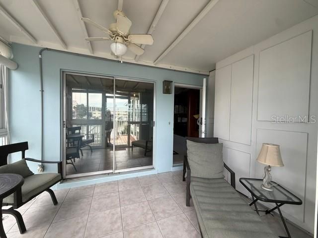For Rent: $2,200 (2 beds, 1 baths, 793 Square Feet)